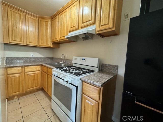 Photo - 889 Wright Ave