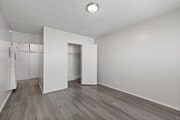 1BD, 1BA - 800SF - Bedroom - Baldwin Hills Apartments