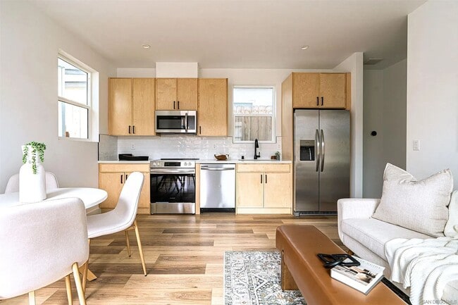 Building Photo - 2945 B. St Unit 2947 B. St  2