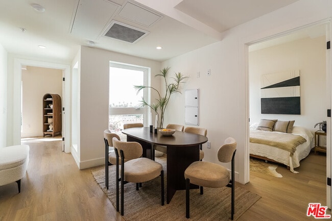 Photo - 611 N Virgil Ave Unit 505