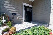 Photo - 2947 Kelton Ave