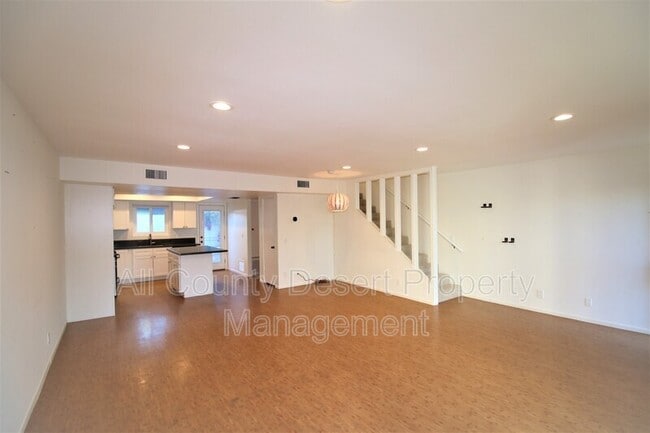 Photo - 46020 CA-74