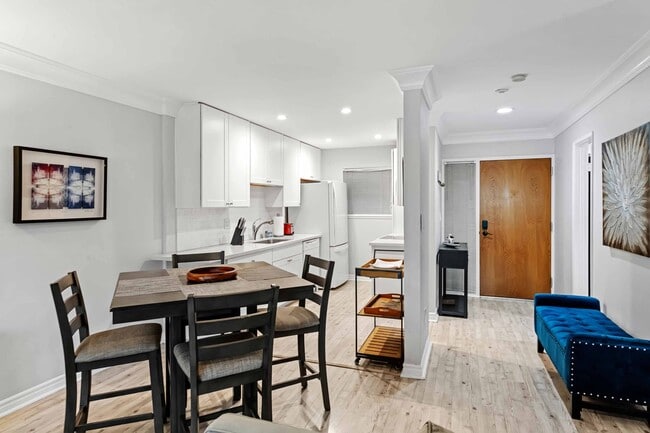 Photo - 250 The Village Unit 108