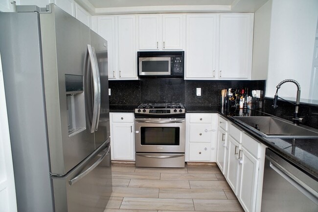 Building Photo - 9610 Zelzah Ave Rental