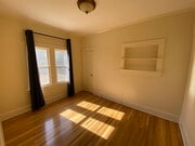 Bedroom - 1947 Kelton Ave