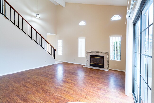 Photo - 18412 Patterson Ln Unit 18412-A