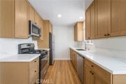 Photo - 217 E Acacia St Townhome