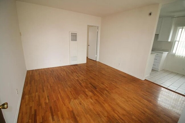 Photo - 1336 Berkeley St