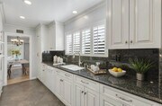 Photo - 22300 Bassett St
