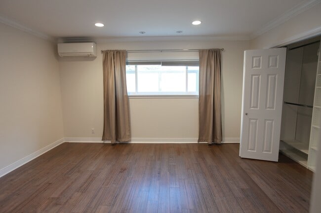 Photo - 1143 6th St Unit 104