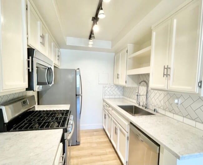 Photo - Well located 2/1.5 Townhome in Santa Barbara Unit 13