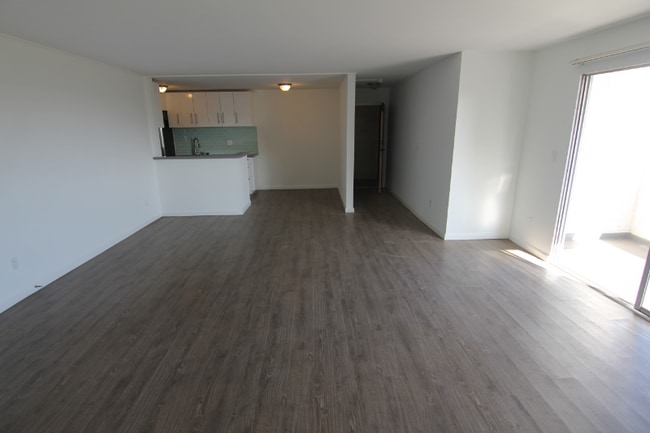 Photo - 3111 4th St Unit 215