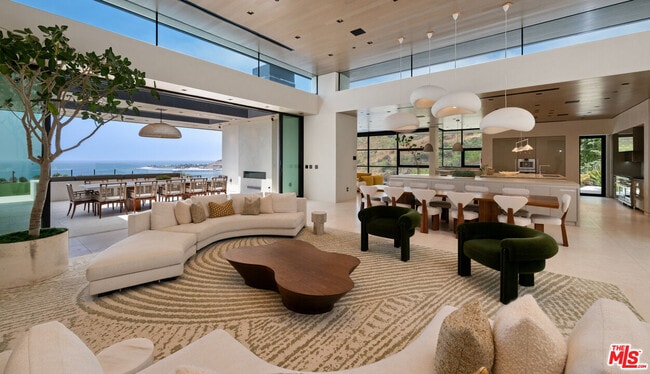 Photo - 5012 Carbon Beach Terrace