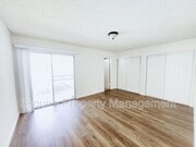 Photo - 2056 N Ventura Rd Unit #2