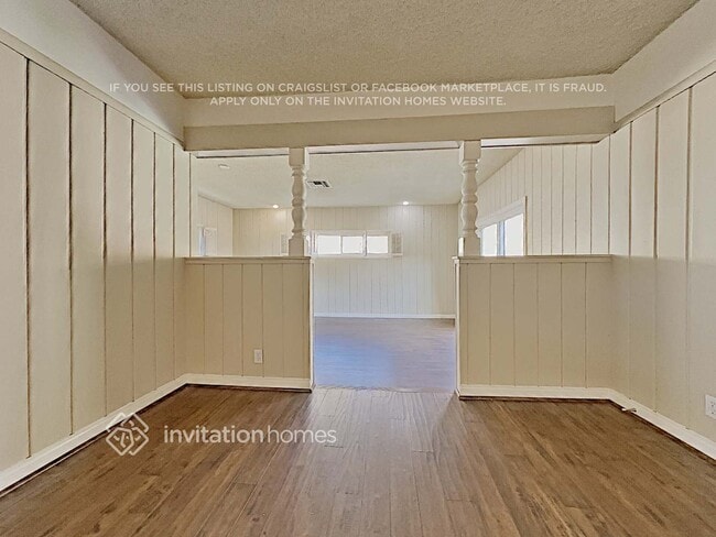 Photo - 16745 Archwood St