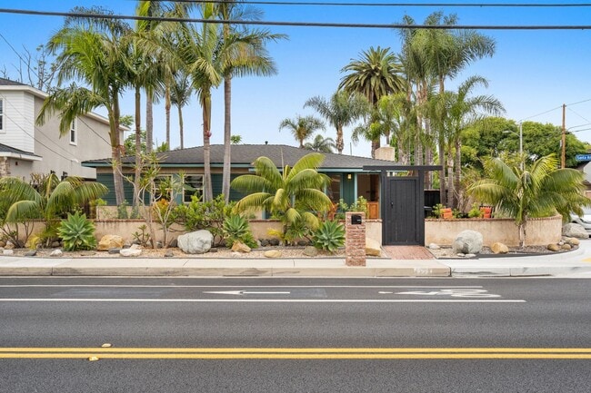 Charming 3-Bedroom in Desirable Eastside C... - Charming 3-Bedroom in Desirable Eastside C... House