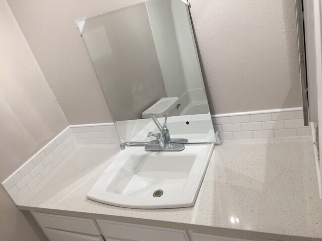 Photo - 18530 Hatteras St Unit 339