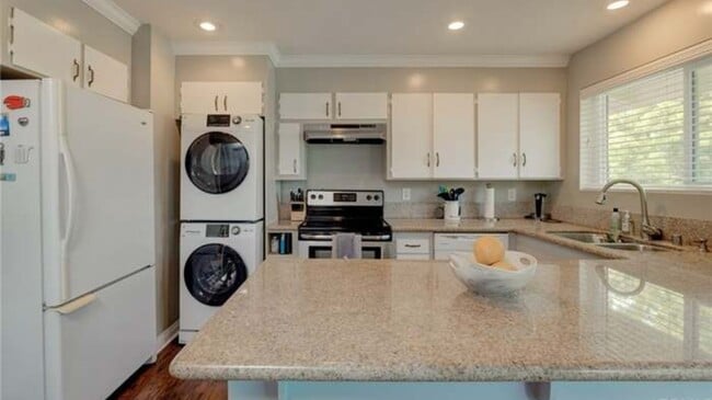 Photo - 3220 Merrill Dr Unit 22