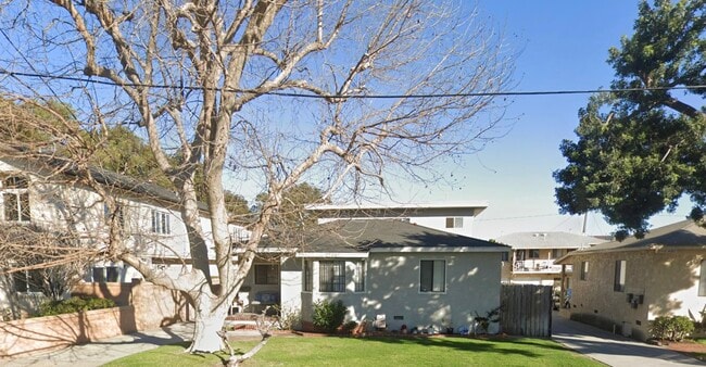 Building Photo - 2708 Andreo Ave Unit 5