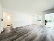 Photo - 10565 Camarillo St