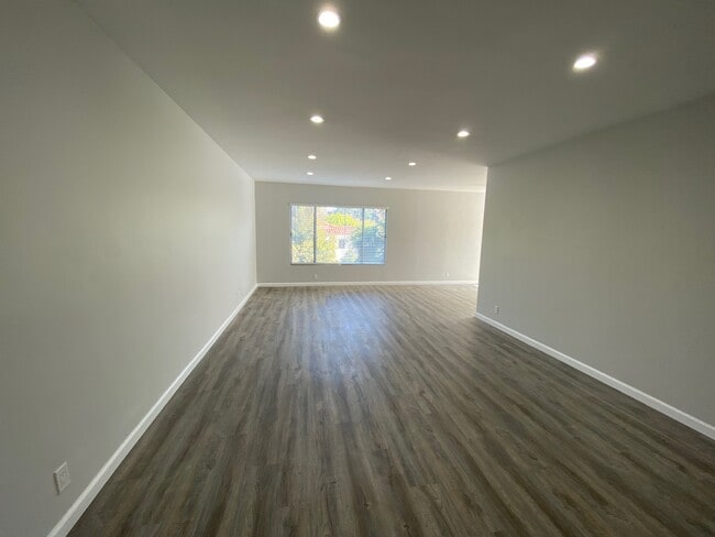 Sheraton Apartments - Sheraton Apartments