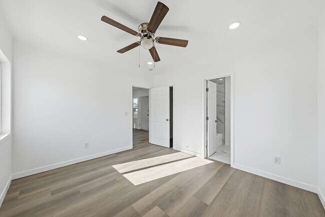 Photo - 1709 1/2 Sichel St Unit 1709 1/2