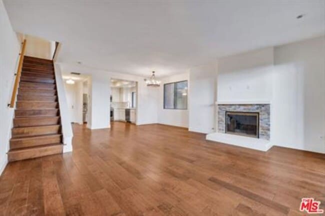 Building Photo - 8711 Falmouth Ave Unit 104