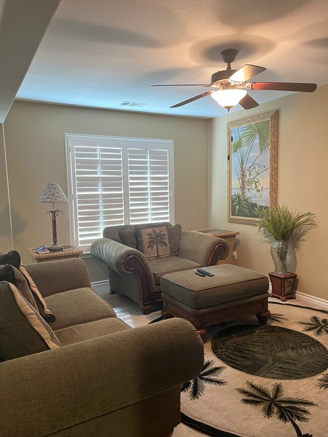 Photo - 8418 Lourenco Ln