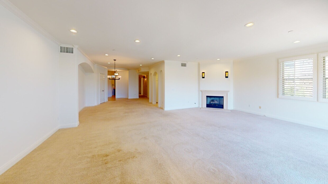 3D Tour - 1820 Benecia Ave Unit 402
