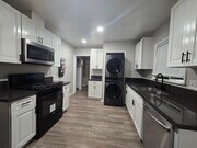 Photo - 1030 W Temple St