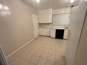 Photo - 800-818 S Orange Grove Blvd Apartments