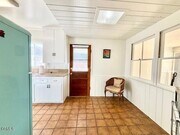 Photo - 211 Eva St