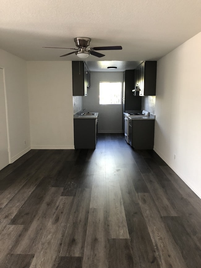 Building Photo - 1023 N Wilton Pl Unit 107