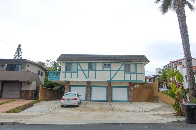 Building Photo - 34031 Street of the Amber Lantern Unit #B