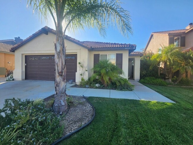 Lovely, Pristine Single-Story in South Tem... - Lovely, Pristine Single-Story in South Tem...