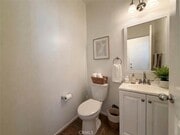 Photo - 32 Tradewinds