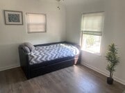 Photo - 3519 E 8th St