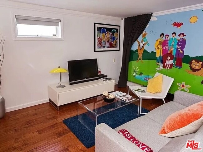 Photo - 8661 Clifton Wy