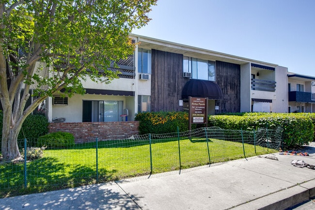 Photo - 5452 Corteen Pl Unit 18