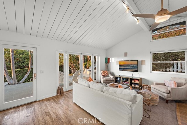 Photo - 595 Bluebird Canyon Dr