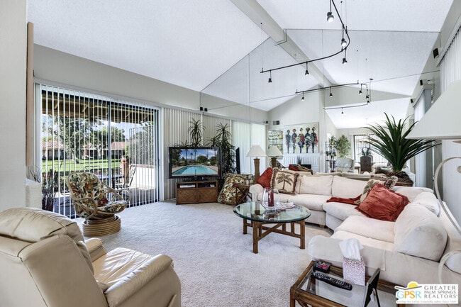 Photo - 223 Serena Dr