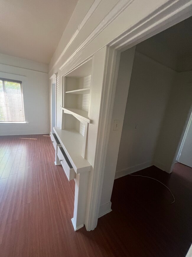 Photo - 201 Toluca N St Unit 6