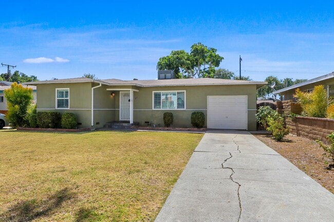 Photo - Lovely Single Family Home in Prime Fullerton Neighborhood