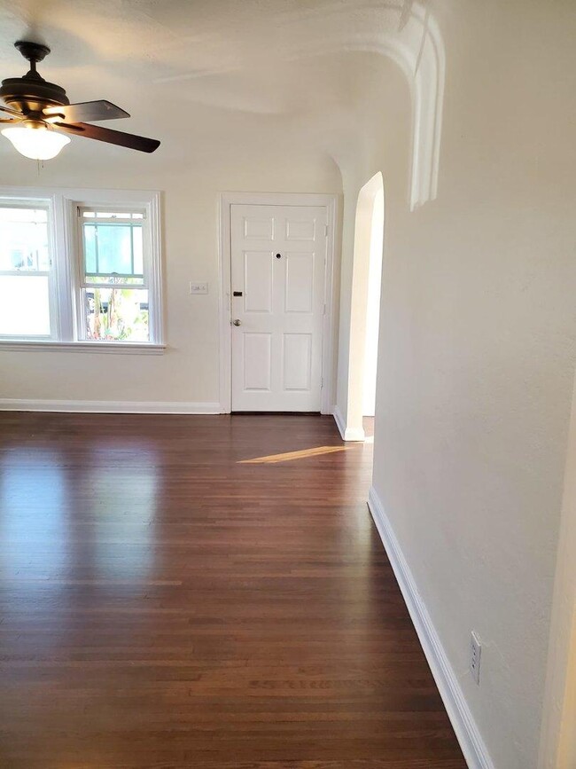 Photo - 4624 32nd St