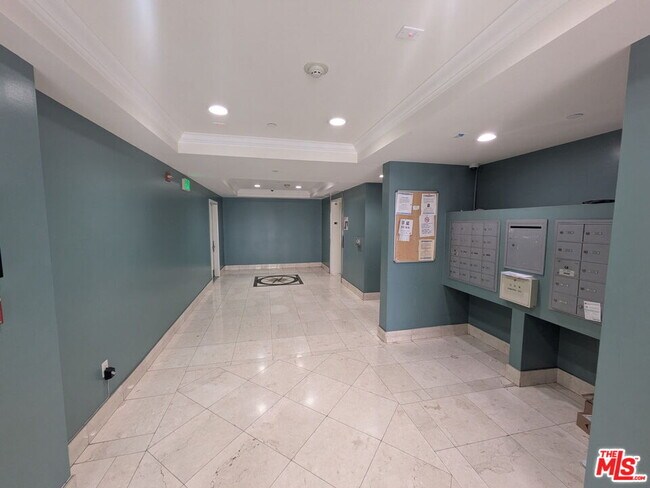 Photo - 3061 W 12th Pl Unit 303