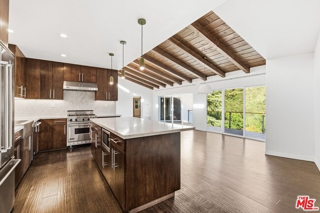 Photo - 3476 Troy Dr