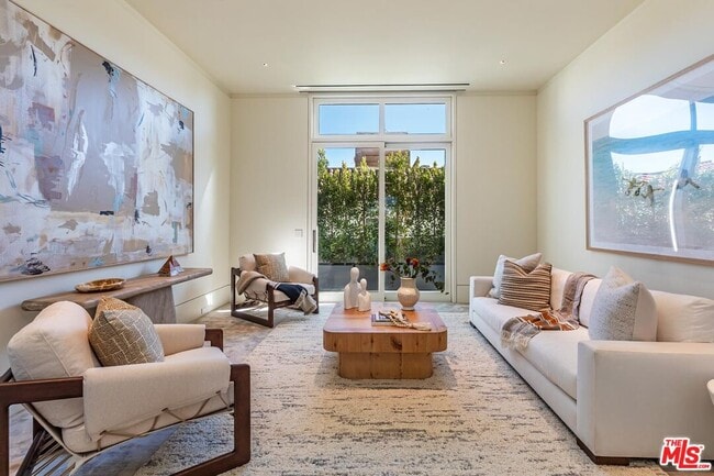 Photo - 455 N Palm Dr Unit PH