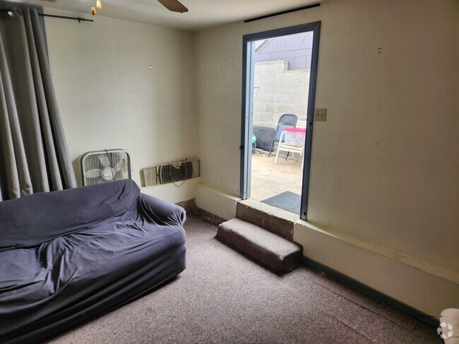 Building Photo - 434 Main St Unit 434 Main Street Rental