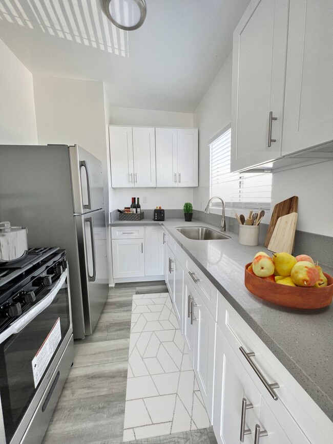 Photo - Loma Lake Apartments