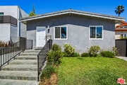 Photo - 869 Warren Ave